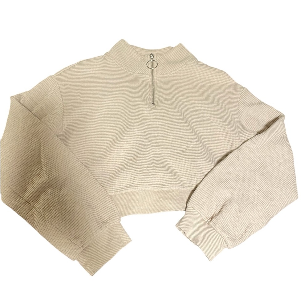 Women’s long sleeve crop top